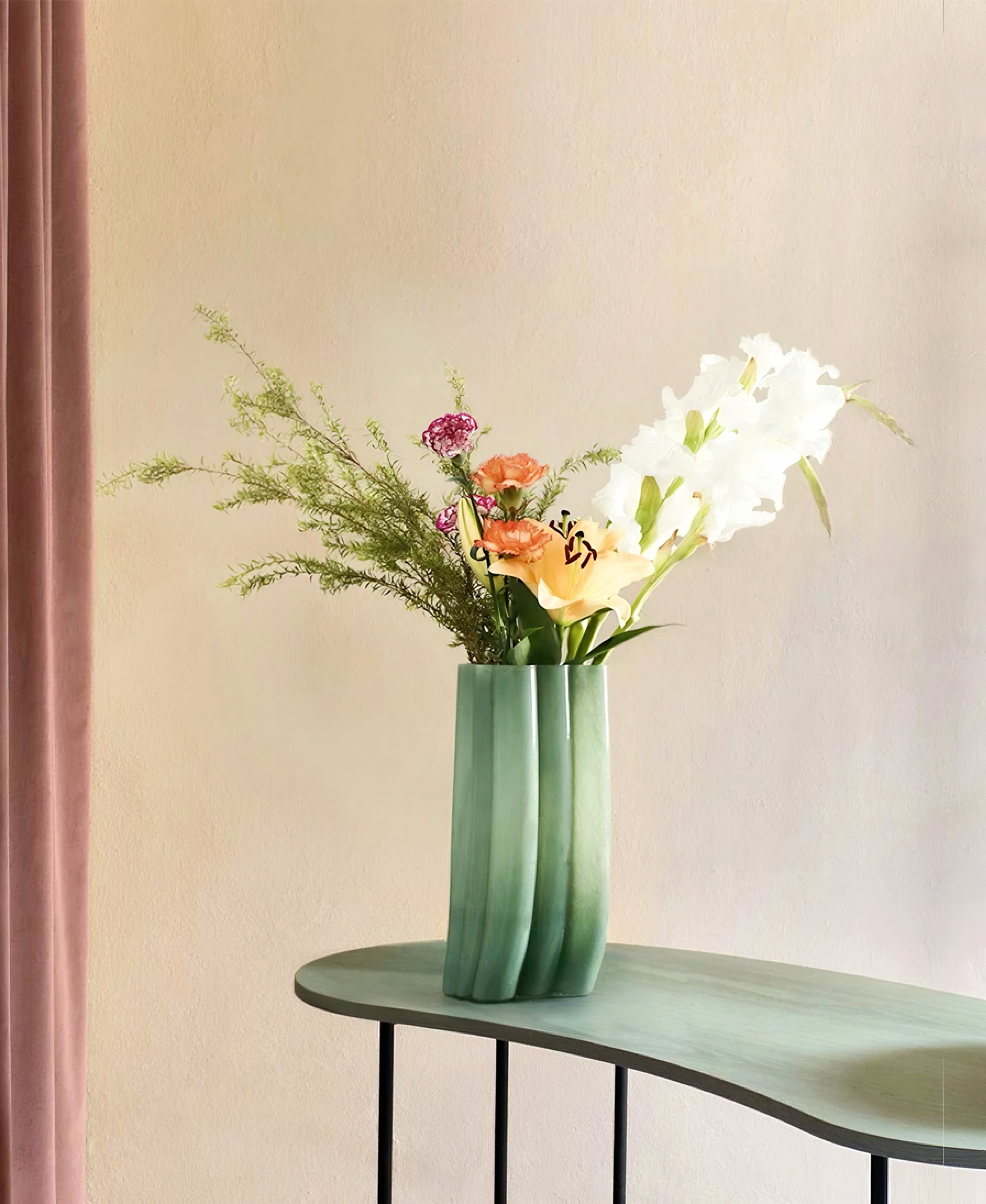 🔥 Tranquil Green Harmony Vase