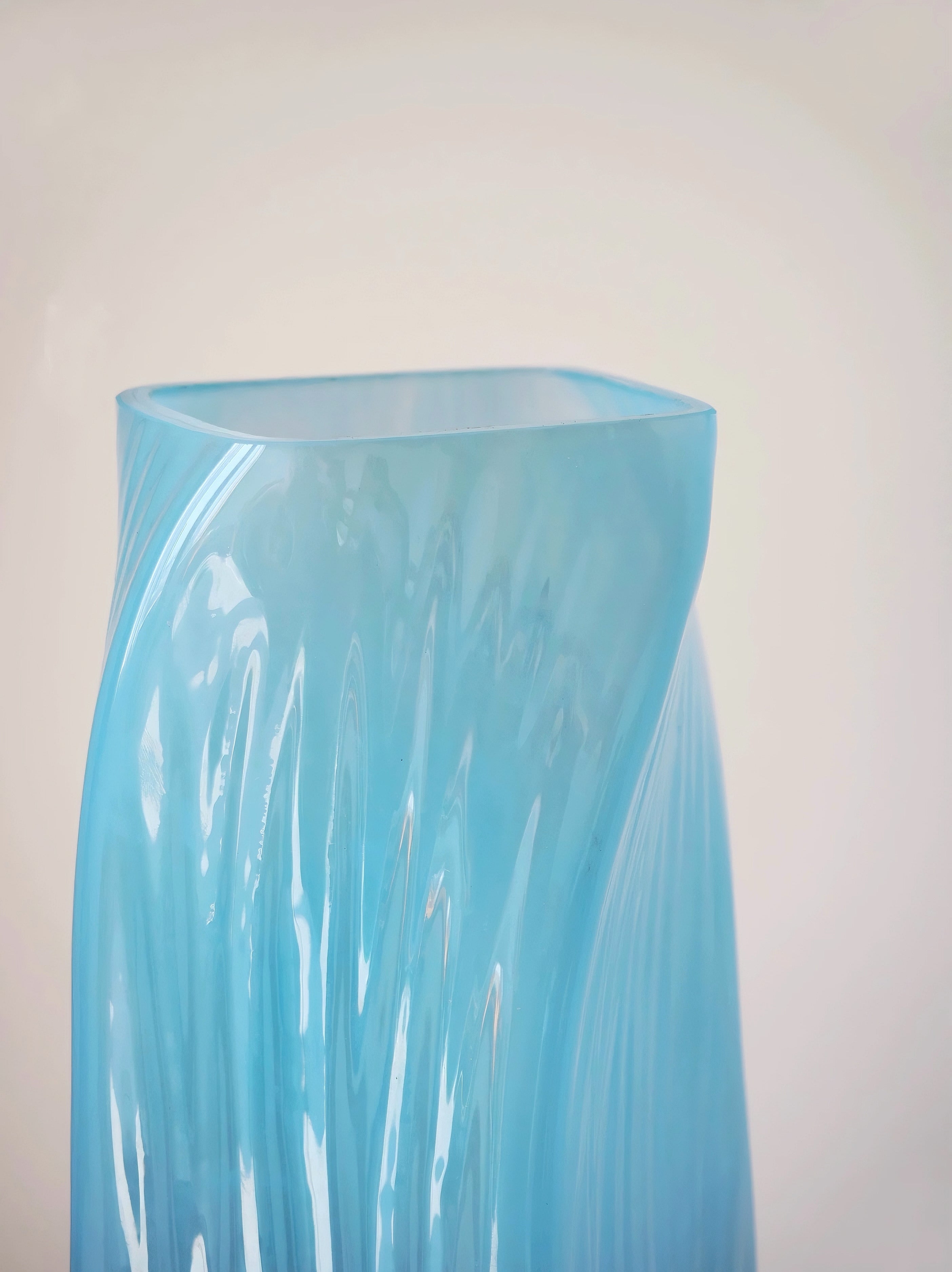 Twilight Flow Vase (New)
